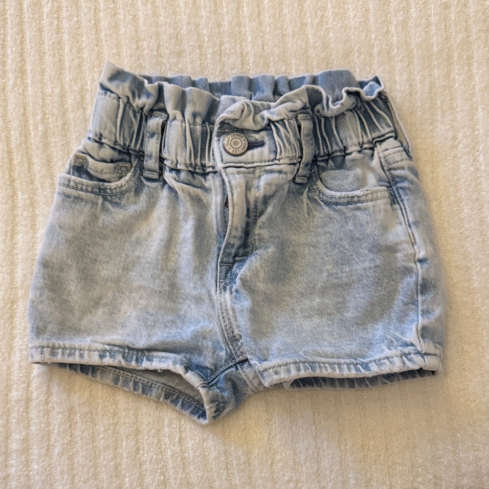 EUC - Baby Gap “Just Like Mom” Light Blue Denim Shorts 12-18 mos.